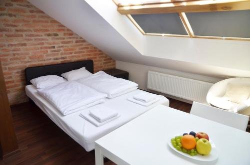 Фото The Republic Garden - Hostel