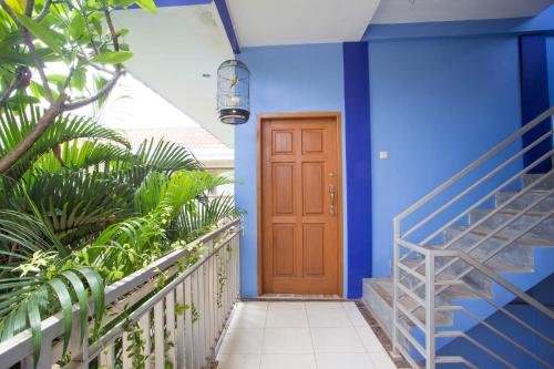 Фото RedDoorz Syariah Plus near Trans Studio Cibubur