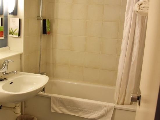 Фото Hotel Initial by Balladins La Roche-sur-Yon