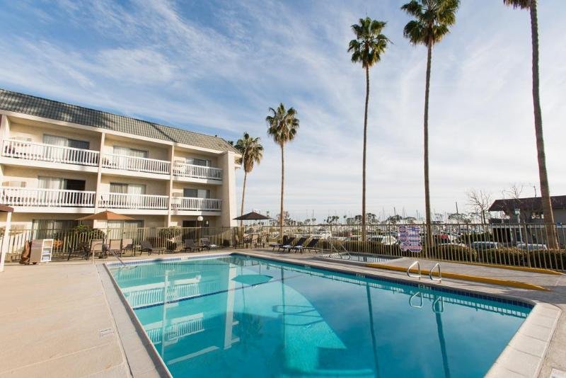 Фото Dana Point Marina Inn