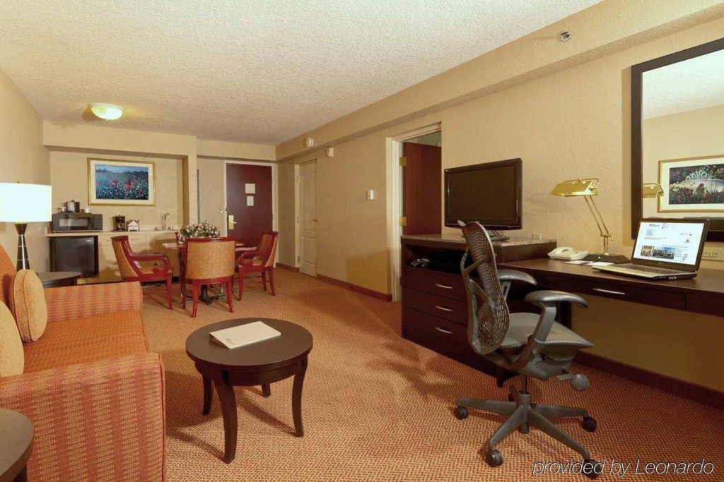 Фото Hilton Garden Inn Jacksonville Airport