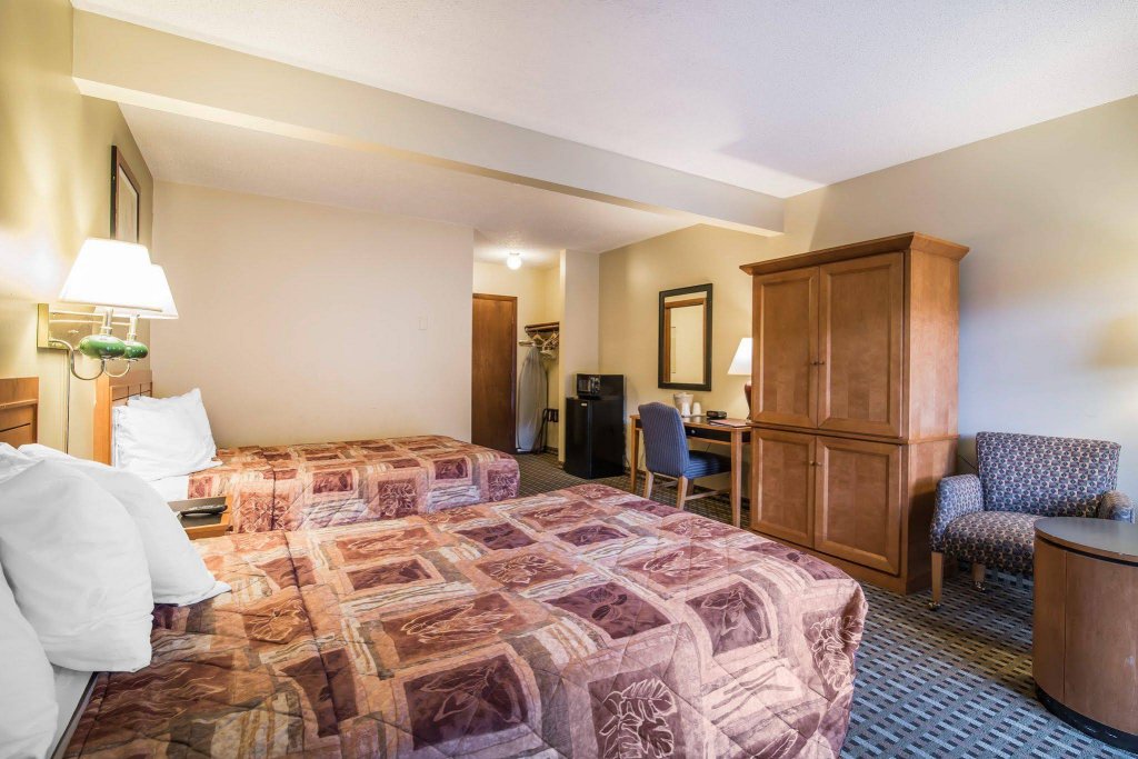 Фото Quality Inn & Suites