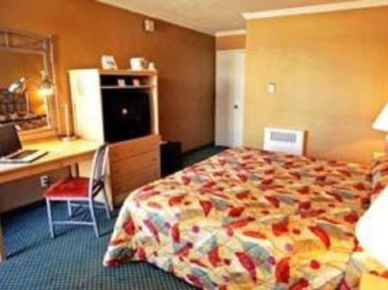 Фото Civic Center Inn