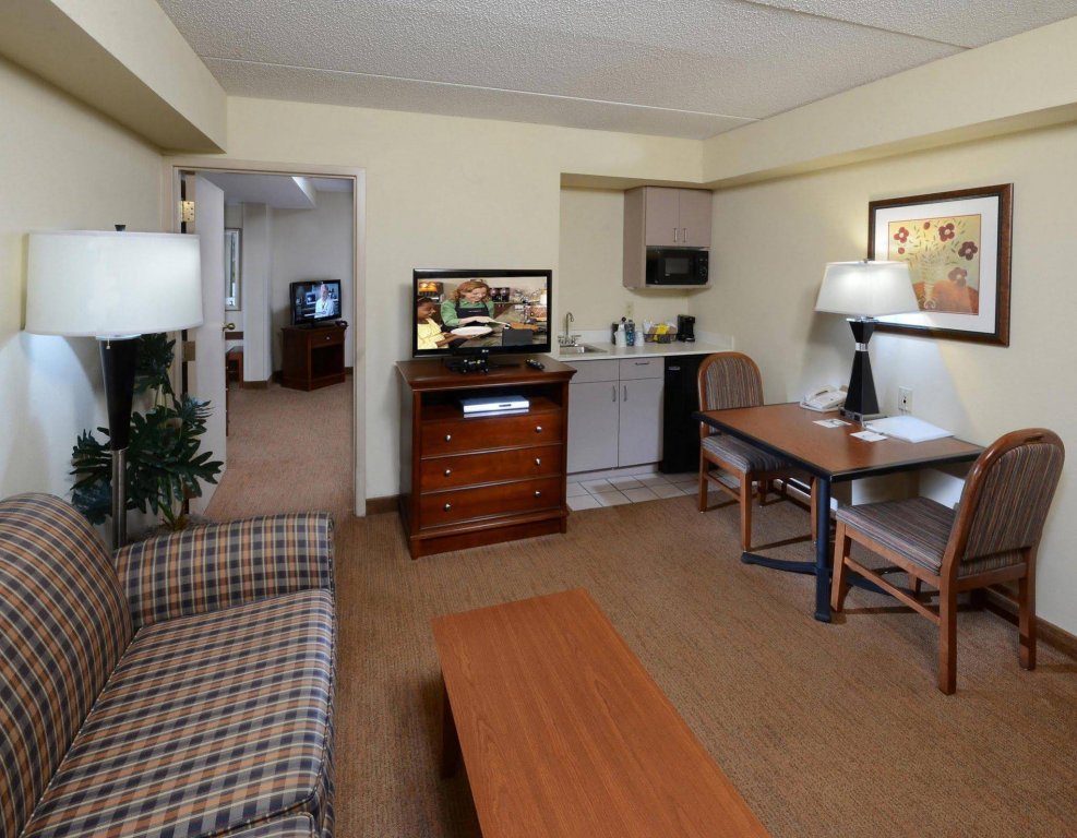 Фото Hampton Inn Raleigh-Capital Blvd. North