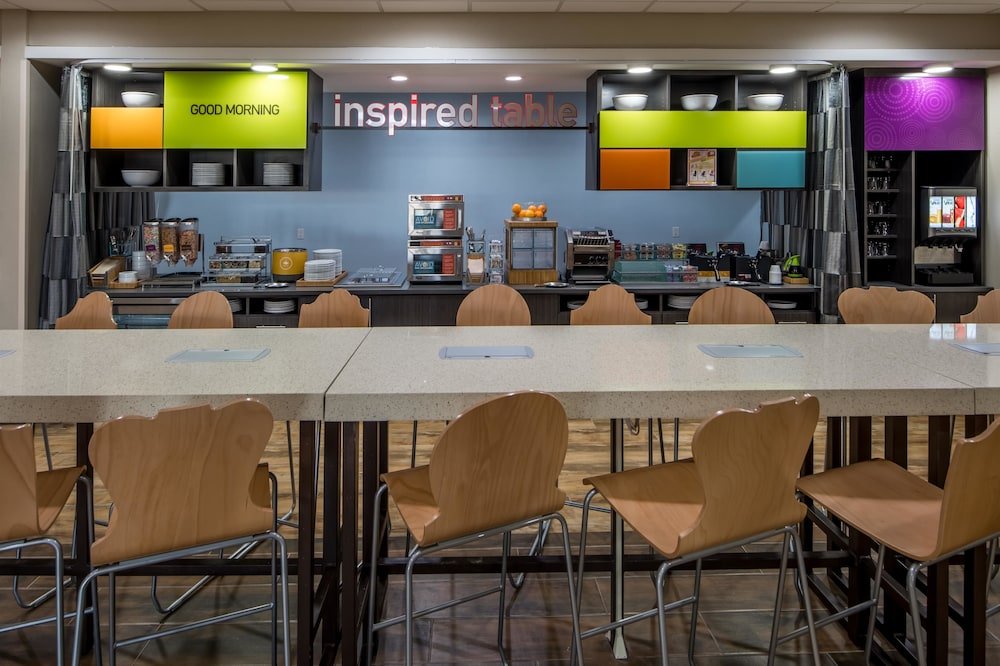 Фото Home2 Suites by Hilton Dallas DeSoto