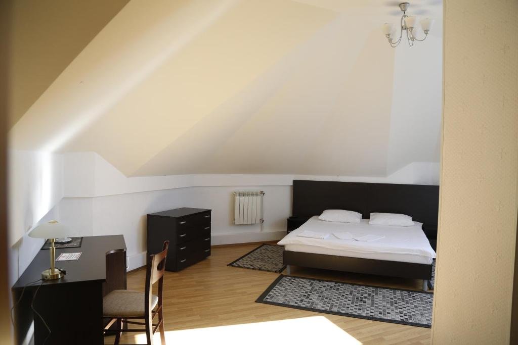 Фото Пионер