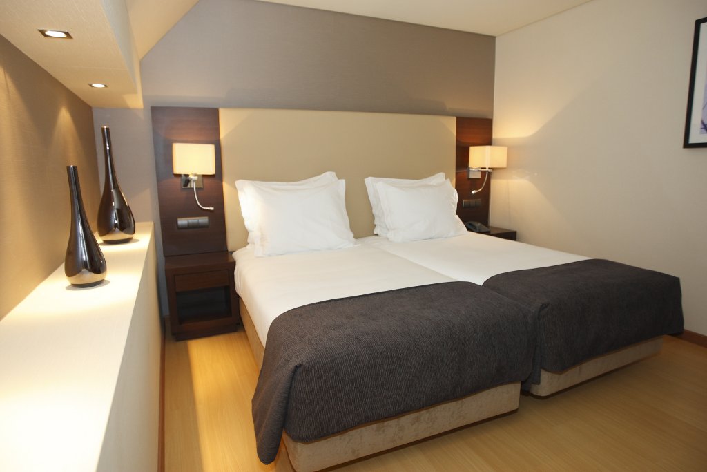 Фото Turim Ibéria Hotel