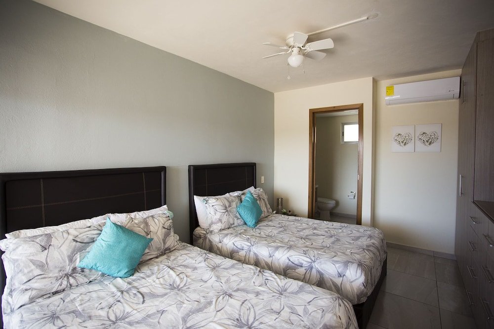 Фото Luxury 2 Bedroom Apartments