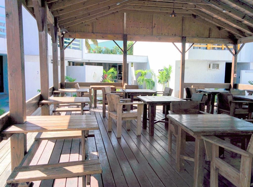 Фото Land Shark Coco Plum Resort