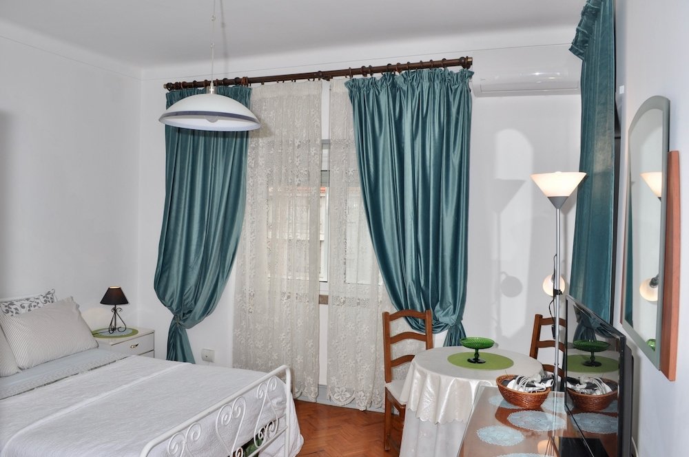 Фото Апартаменты Mary and Rooms