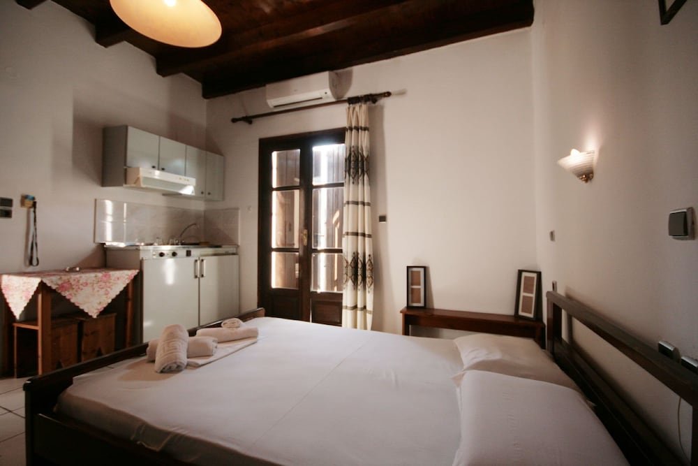Фото Chania Rooms
