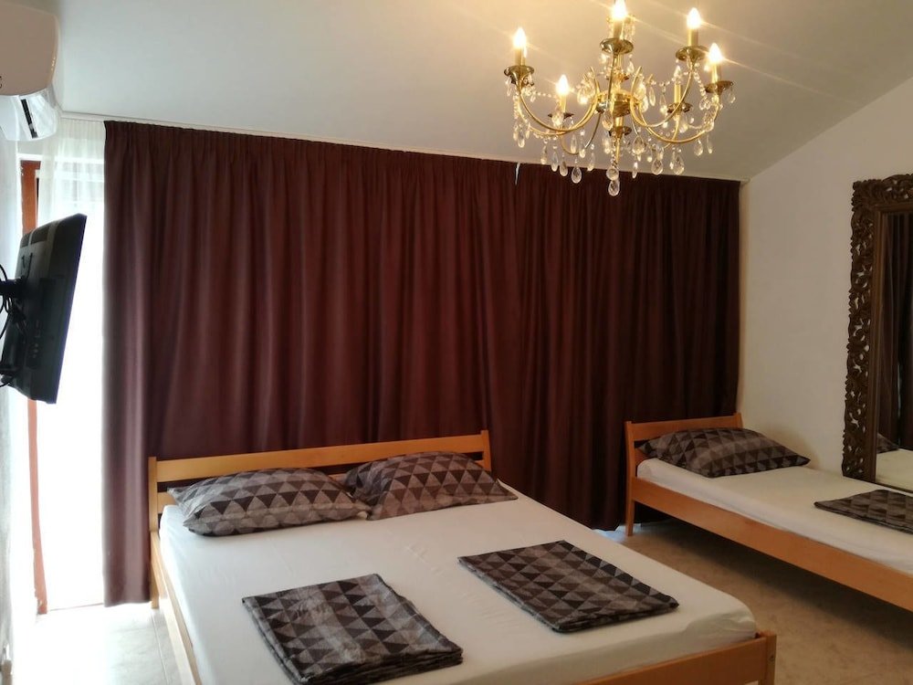 Фото Apartments and Room Thea