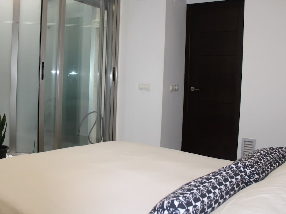 Фото Precioso Apartamento al Lado de las Torres de Serrano
