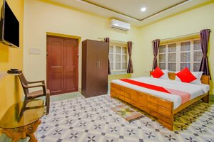 Гостиница Oyo 77388 Golden Imperial в Калькутте