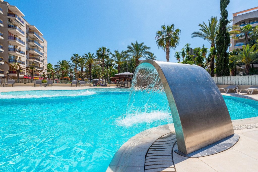 Фото Rentalmar Salou Playa Family Suites & Pool
