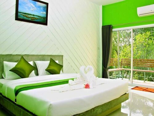 Гостиница New Samedngam Resort в Чантхабури