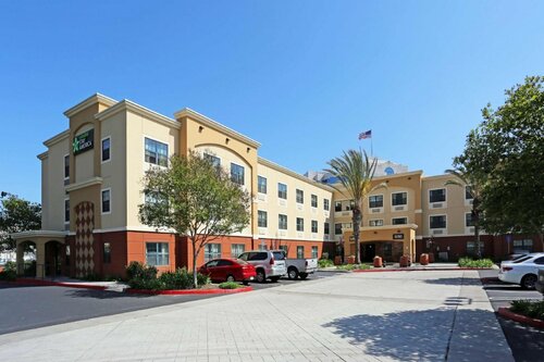 Гостиница Extended Stay America Suites Orange County Huntington Beach в Хантингтон-Бич