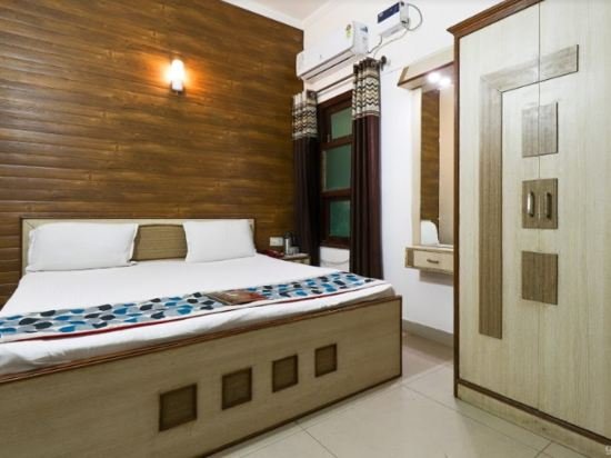 Фото Hotel Riya Palace