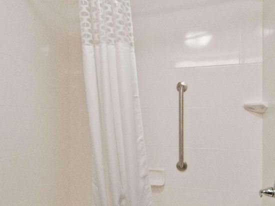 Фото Hampton Inn & Suites Pauls Valley