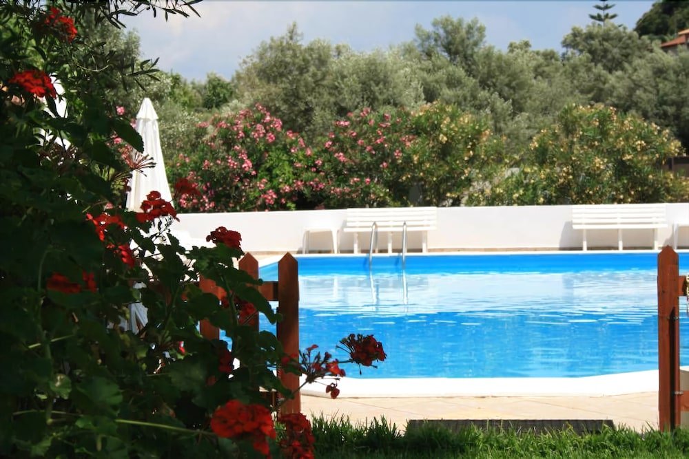 Фото Alexaria Holidays Apartments