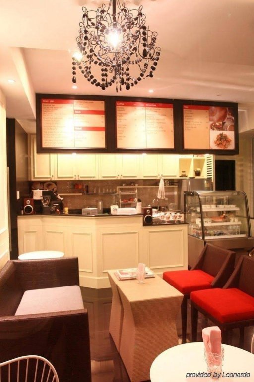 Фото Mirth Sathorn Hotel
