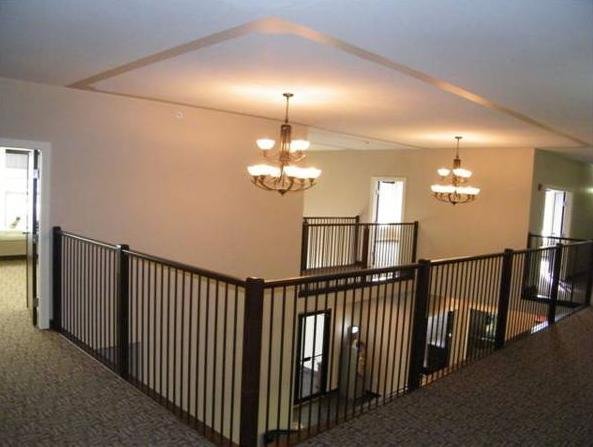 Фото BCMInns Lac La Biche