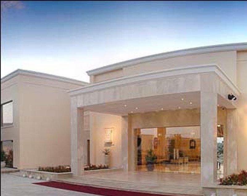 Фото The Lalit Temple View Khajuraho