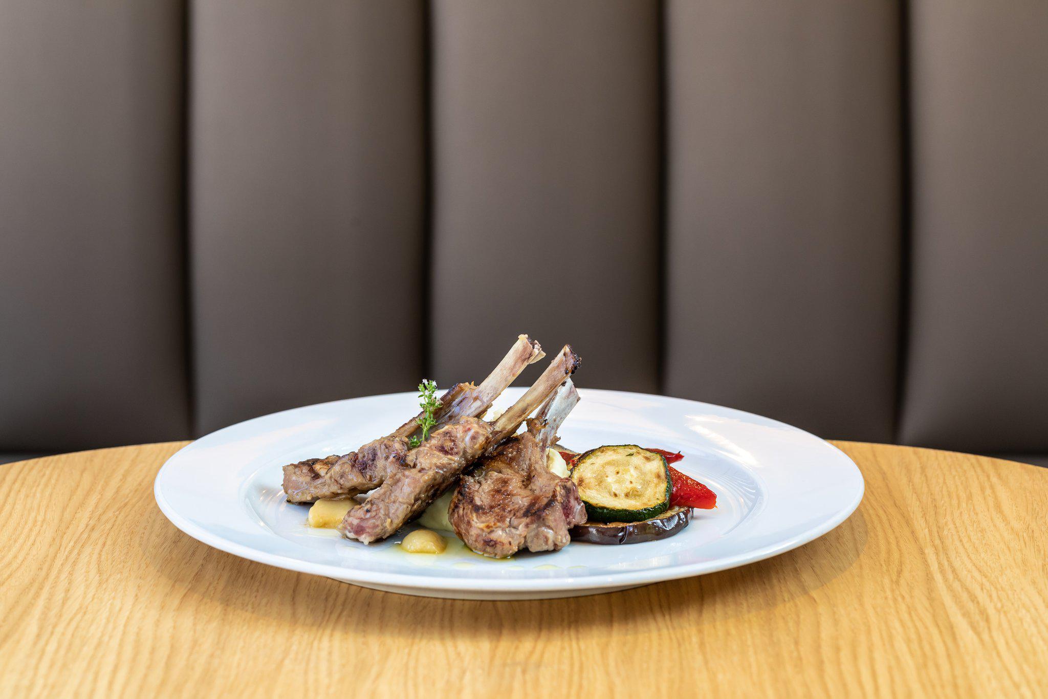 Фото Holiday Inn Lisbon