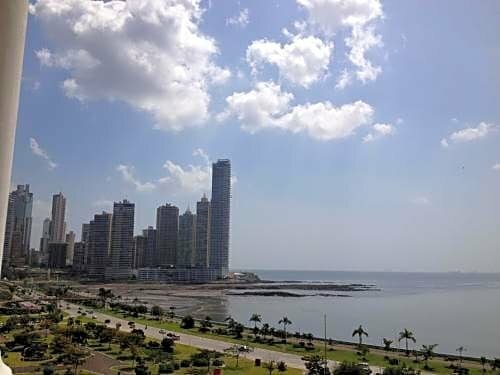 Гостиница Le Meridien Panama в Панаме