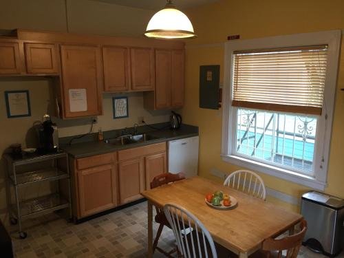 Фото Portland International Guesthouse