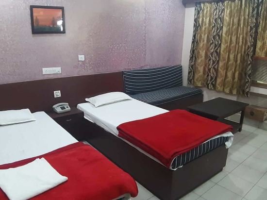 Фото Hotel Prayag