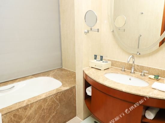 Фото Four Points by Sheraton Suzhou