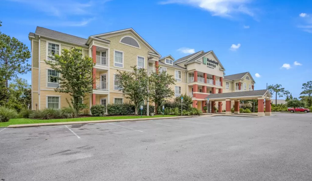 Фото отеля 3