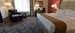 Holiday Inn Montreal Centreville Downtown (Quebec, Montreal, 999 Rue Saint-Urbain), hotel