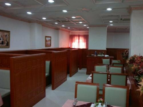 Гостиница Oyo 125 Manam Sohar Hotel Apartments в Сухаре