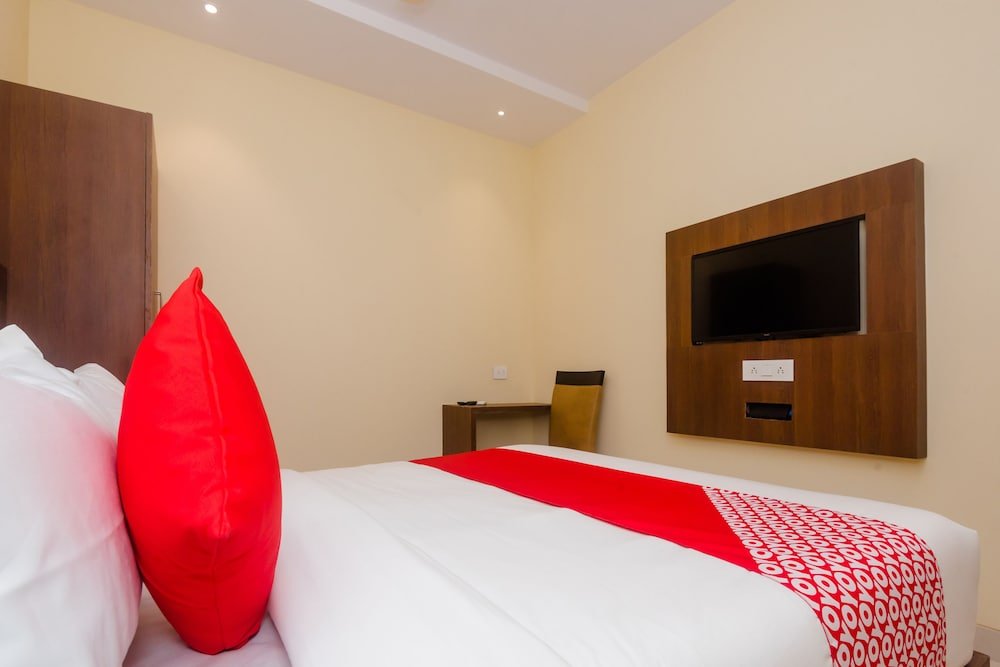 Фото Capital O 29143 Embassy Suites