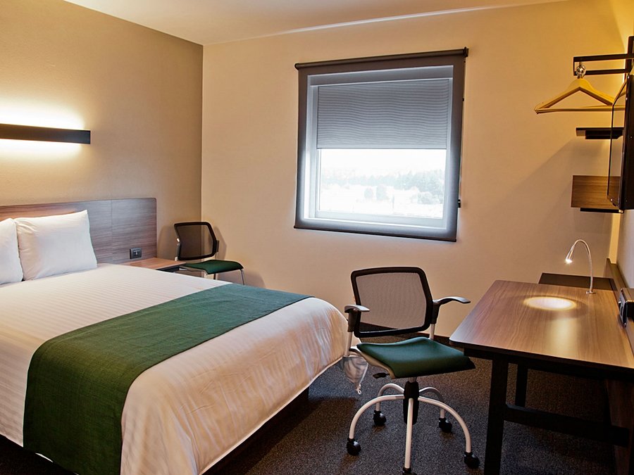 Фото City Suites Tijuana Río