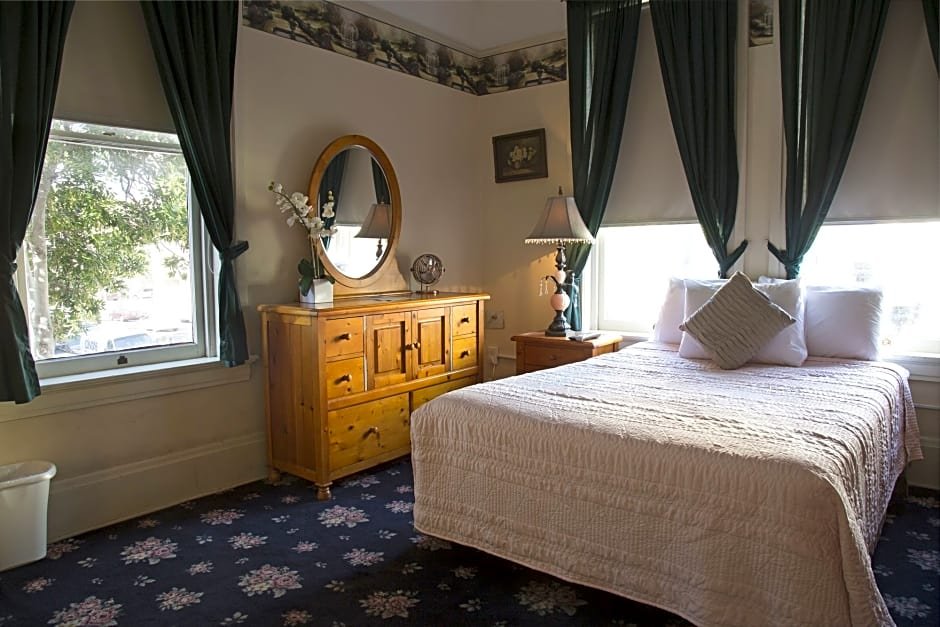 Фото Gaslamp Quarter Hotel