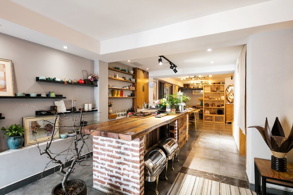 Фото Floral Hotel Hangzhou Nuanshuyiju