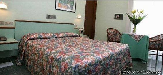 Фото Le Petit Hotel