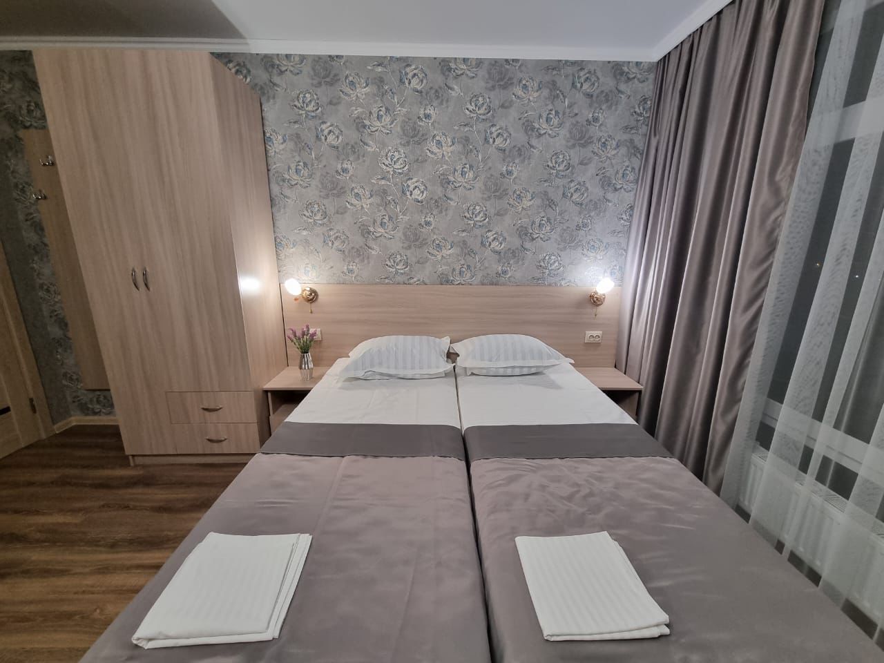 Фото Феникс