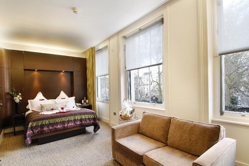 Фото Park Grand Paddington Court