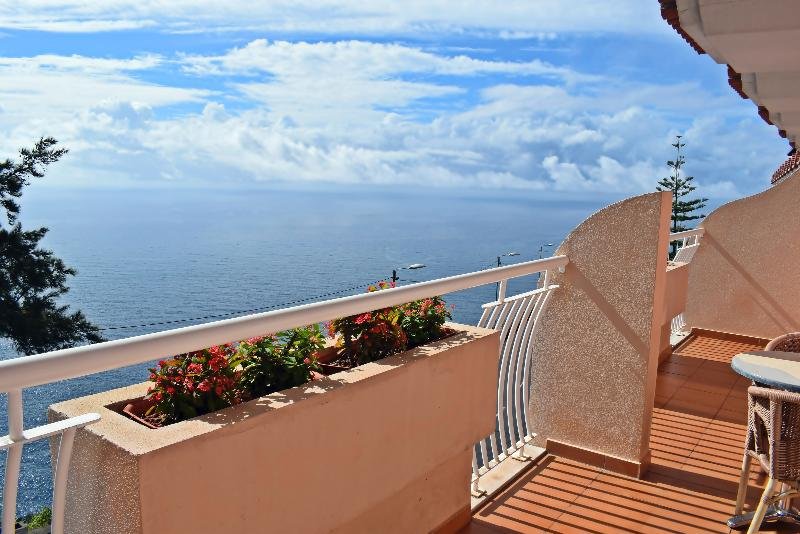 Фото Hotel Ocean Gardens