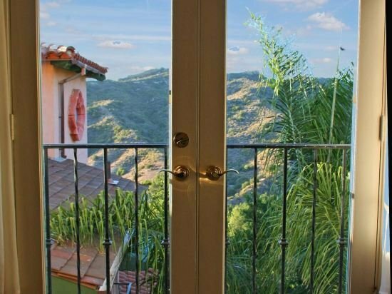 Гостиница Topanga Canyon Inn B&b