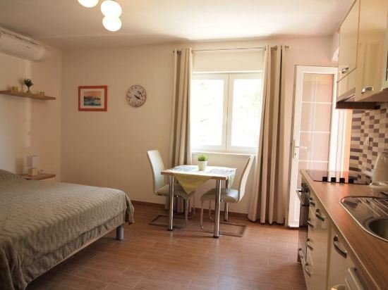 Фото Apartments Villa Rea Orebic