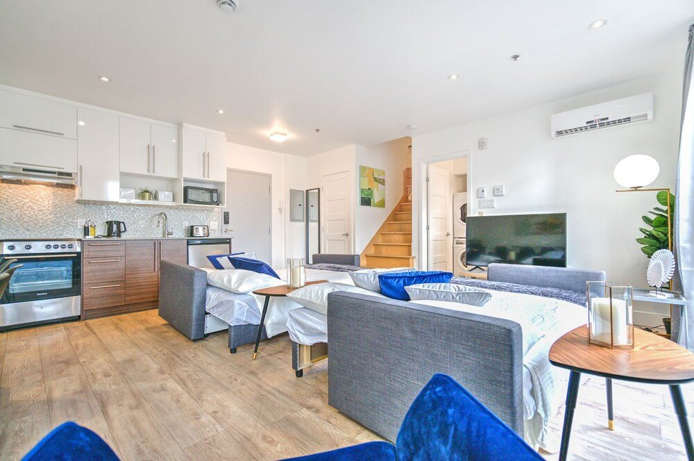 Фото Liv Mtl - Downtown