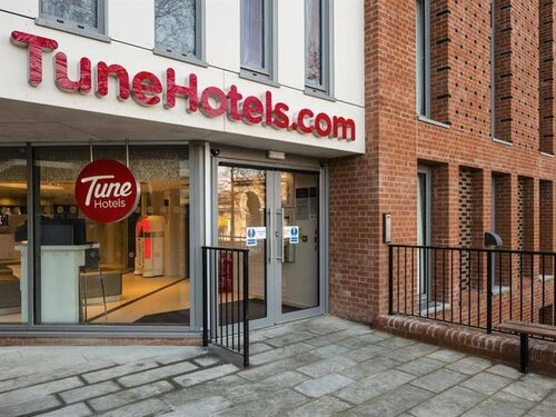 Гостиница Point A Hotel - London, Canary Wharf в Лондоне