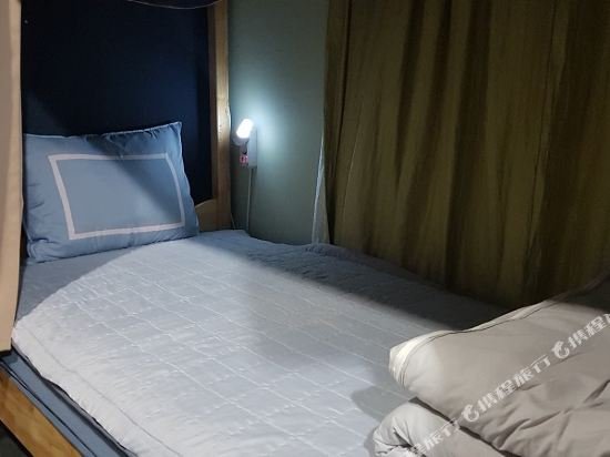 Фото Buzz Guest House - Hostel