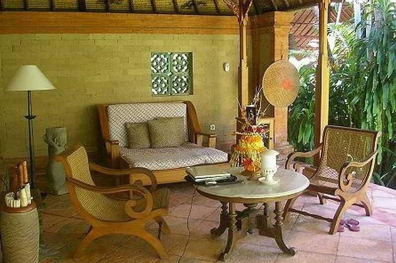 Фото Tandjung Sari Hotel