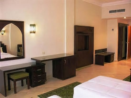 Фото Pyramisa Sunset Pearl Hotel & Apartments